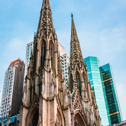 Fifth Avenue facade of St Patrick&#039;s Cathedral, New York City NY026