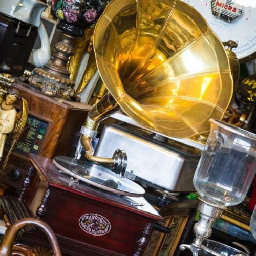 Old gramophone in an antique store at The Encants Vells, also known as the Mercat de Bellcaire, Barcelona, Spain. BC017