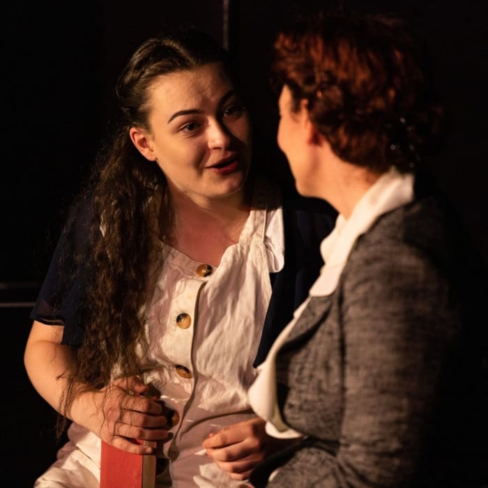 Nina Gray as Sarah and Lydia Davidson in Fearless Players&#039; &#039;Armour: A Herstory of the Scottish Bard&#039;. FP014