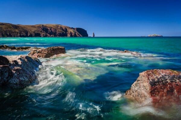 Wild water at Sandwood Bay, Sutherland, Scotland. HC036