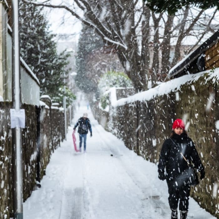 Heavy snowfall, Strawberry Bank, Dundee, Scotland. DD118