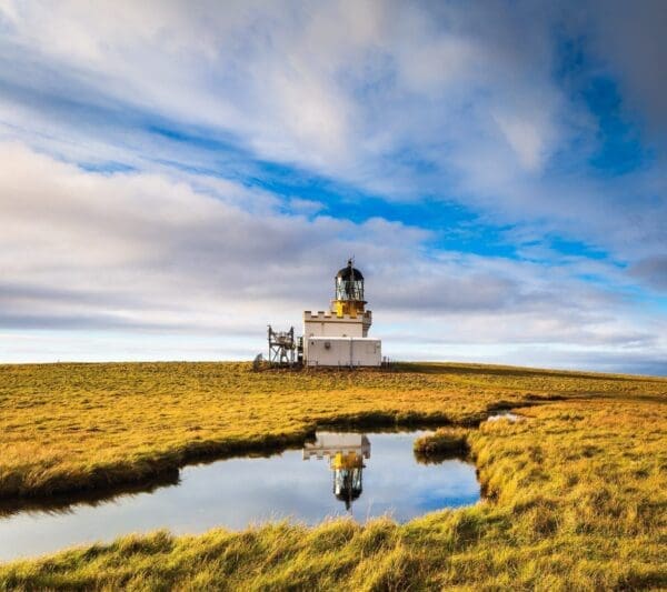 The Stevenson lighthouse on the Brough of Birsay, Orkney Islands. OR013