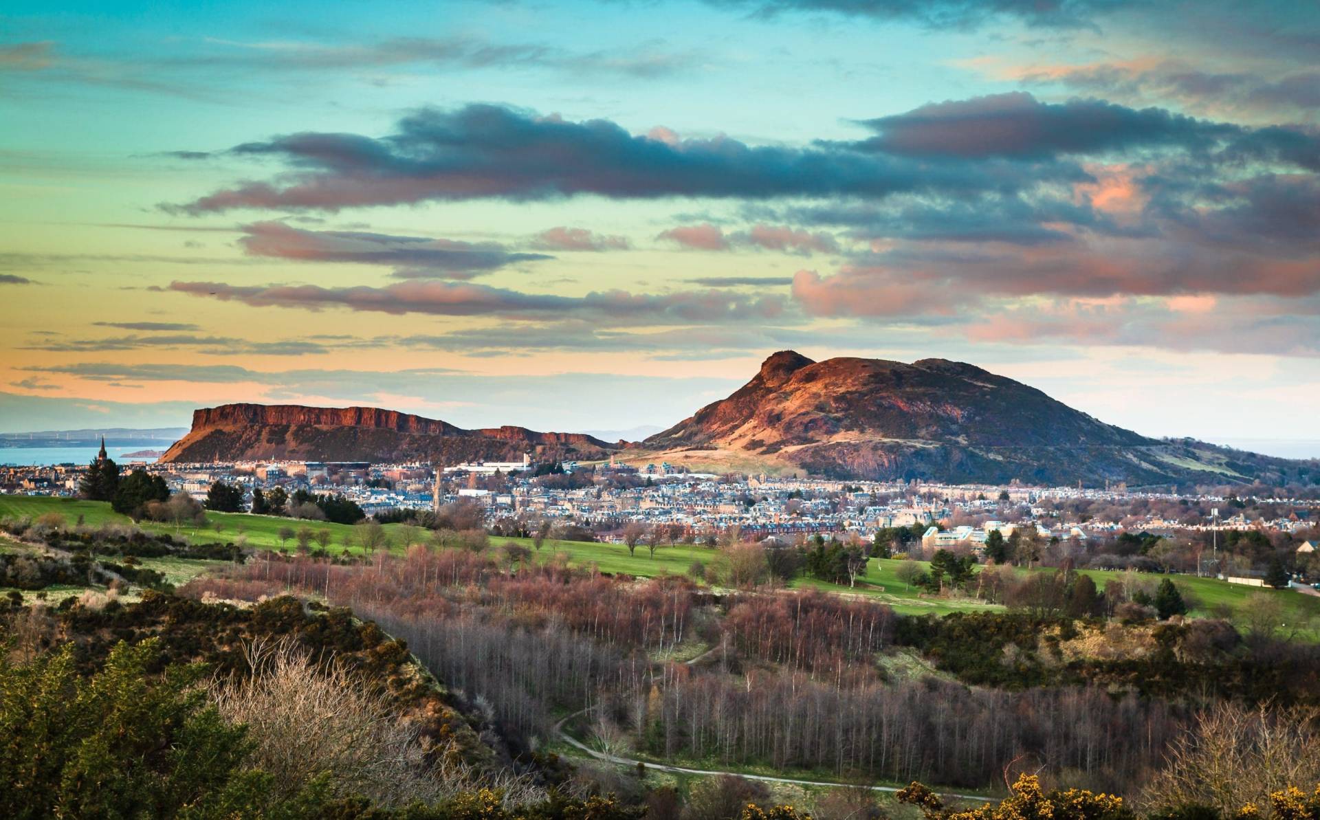 Arthur's Seat and Salisbury Crags, from the Braid Hills, Edinburgh, Scotland. EH039